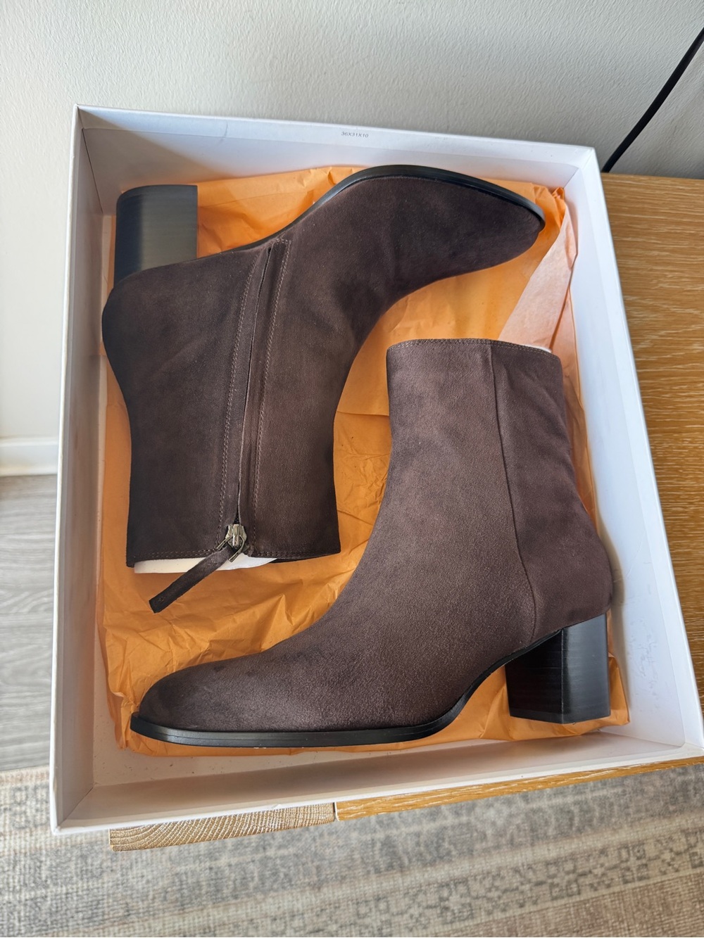 NIB! QUINCE Women’s Italian Leather Heeled Ankle Boot Coffee Bean Suede Size 10 - Picture 5 of 15